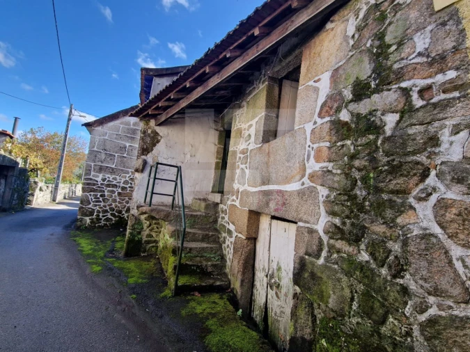 Moradia T3 para Venda em Couto de Baixo e Couto de Cima Foto 3