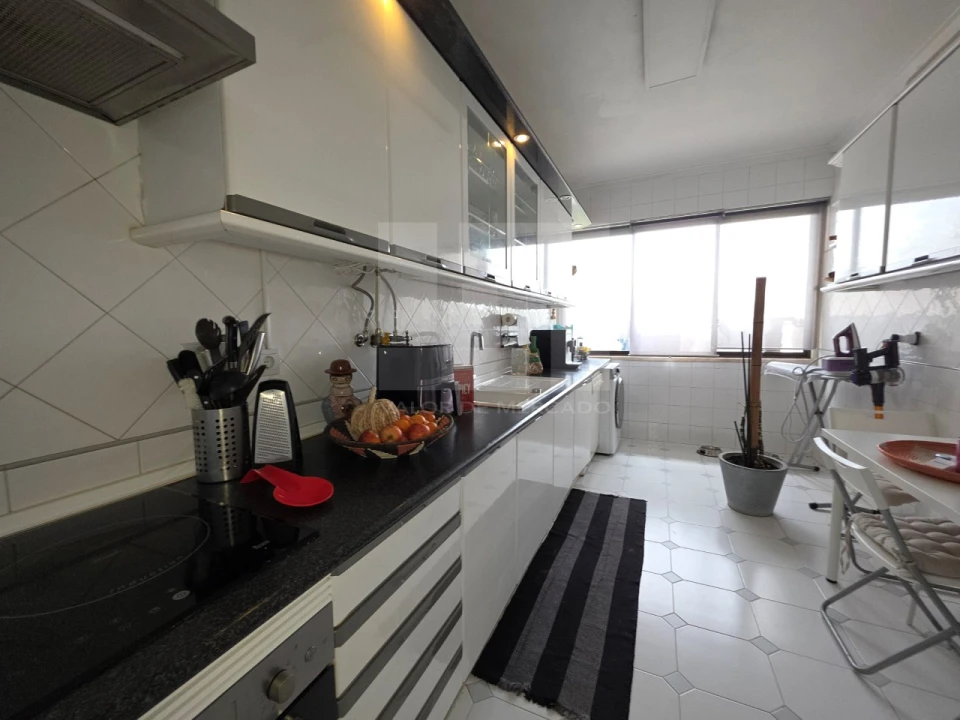 Apartamento T2 para Venda em Carnaxide e Queijas Foto 6