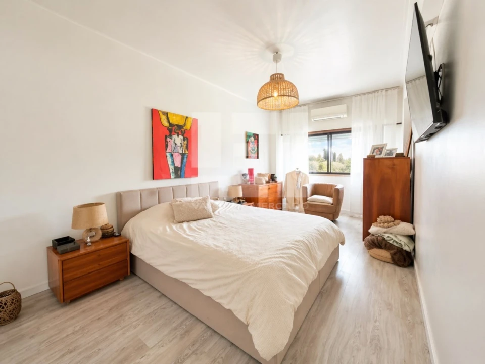 Apartamento T2 para Venda em Carnaxide e Queijas Foto 14