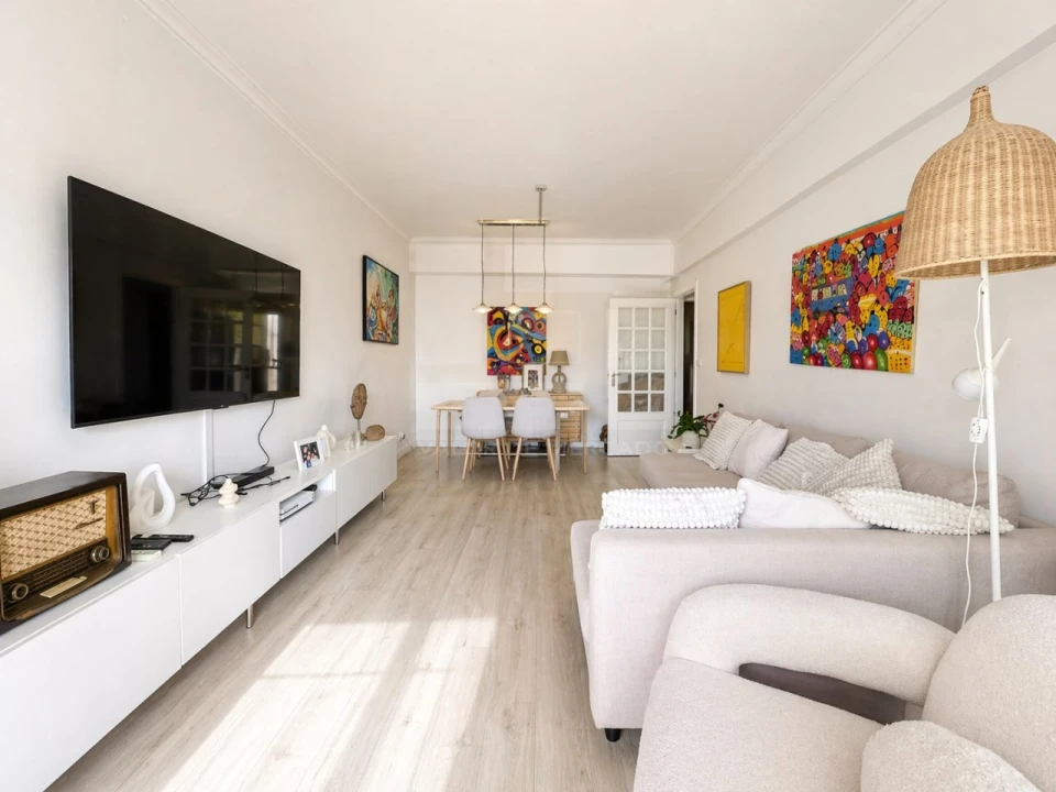 Apartamento T2 para Venda em Carnaxide e Queijas Foto 1