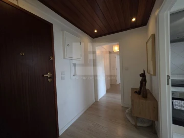 Apartamento T2 para Venda em Carnaxide e Queijas