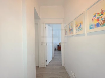 Apartamento T2 para Venda em Carnaxide e Queijas