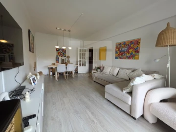 Apartamento T2 para Venda em Carnaxide e Queijas