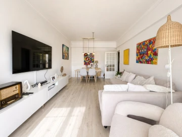 Apartamento T2 para Venda em Carnaxide e Queijas