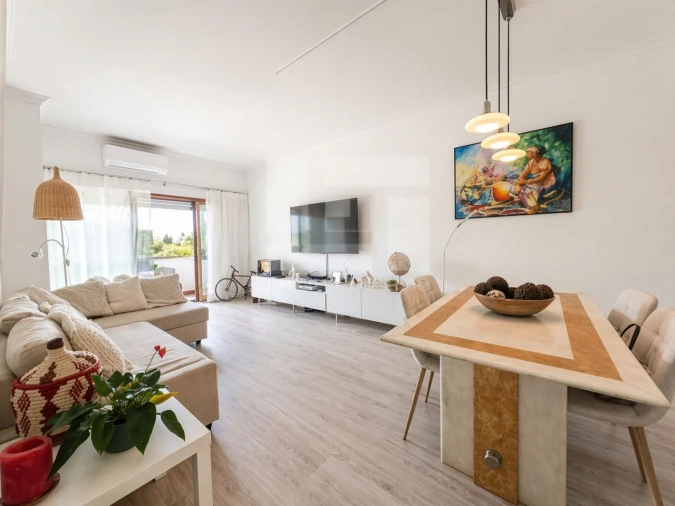 Apartamento T2 para Venda em Carnaxide e Queijas Foto 2