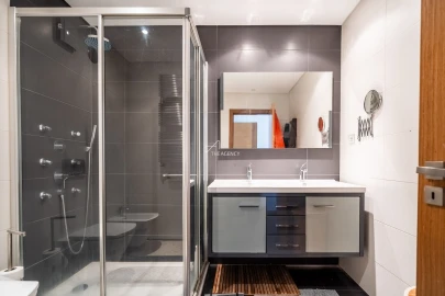 Apartamento T4 para Venda em Loures