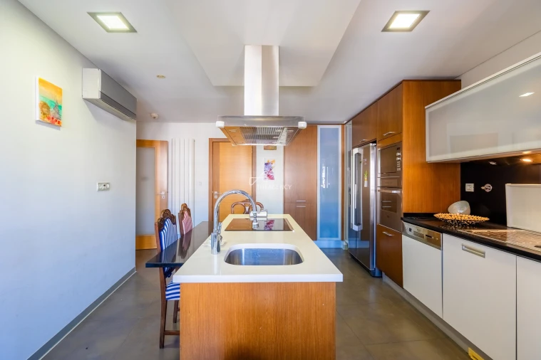 Apartamento T4 para Venda em Loures Foto 11