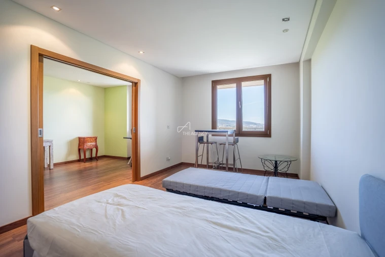 Apartamento T4 para Venda em Loures Foto 24