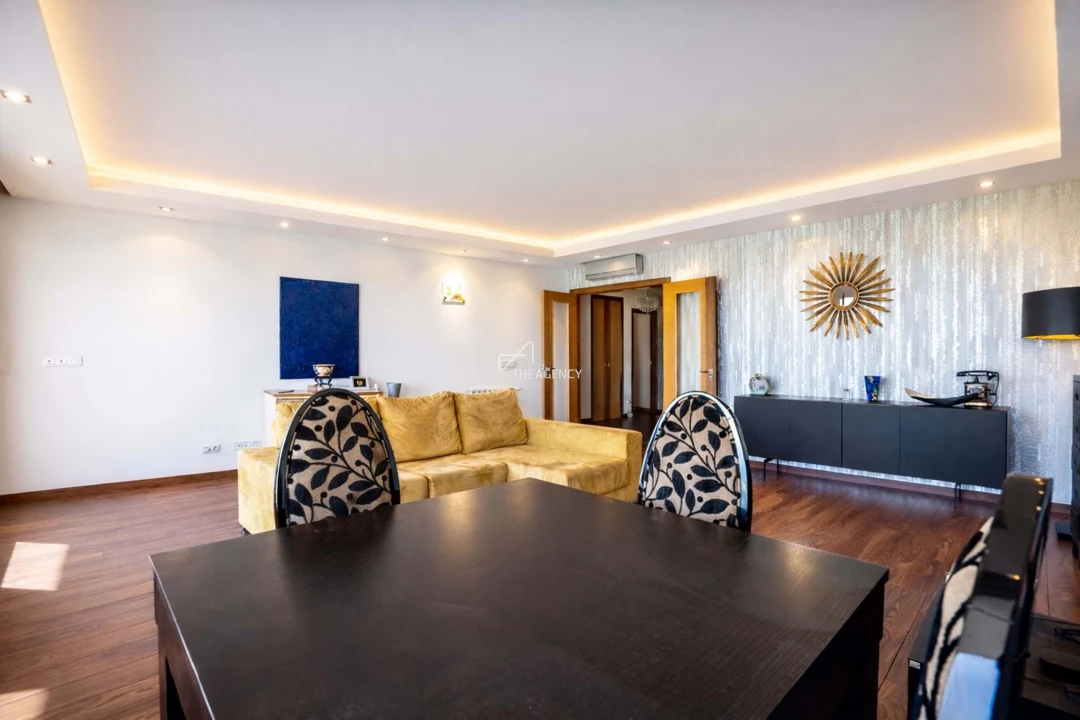 Apartamento T4 para Venda em Loures Foto 5