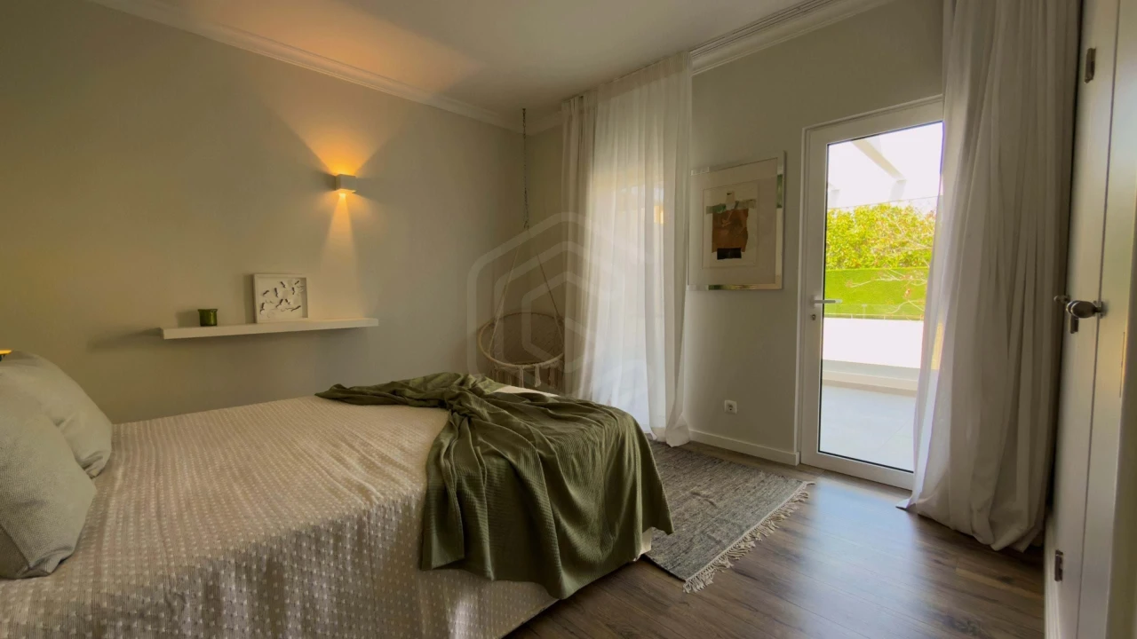 Moradia T4 para Venda em Quarteira Foto 20