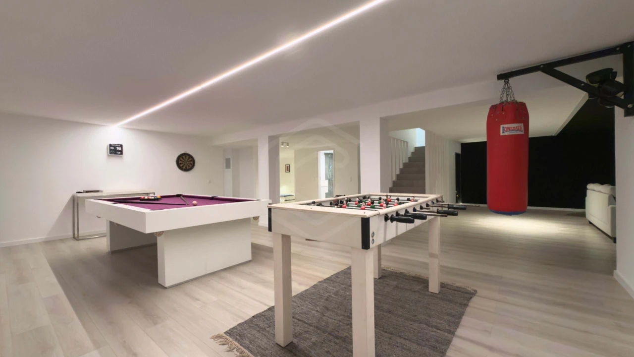 Moradia T4 para Venda em Quarteira Foto 25