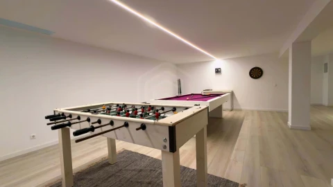 Moradia T4 para Venda em Quarteira