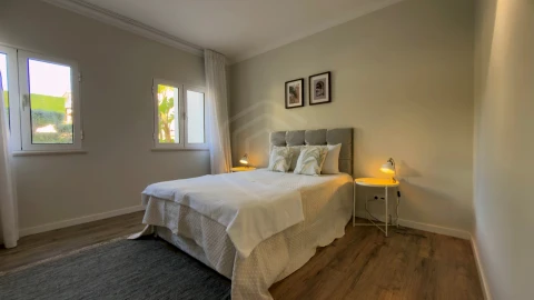 Moradia T4 para Venda em Quarteira