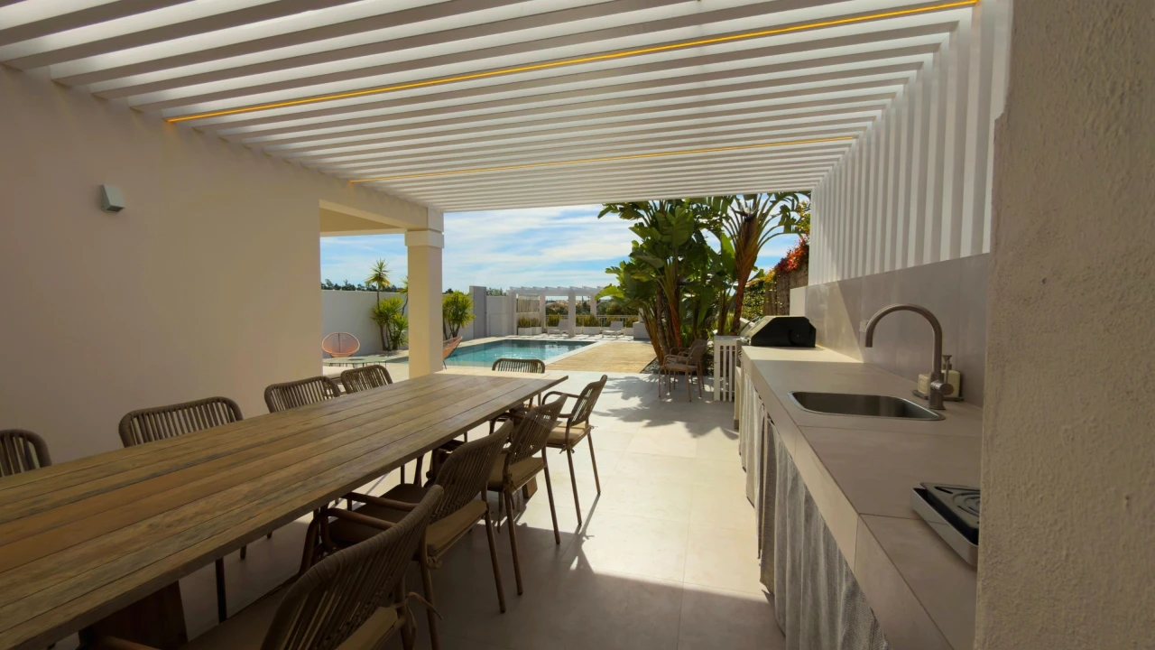 Moradia T4 para Venda em Quarteira Foto 3