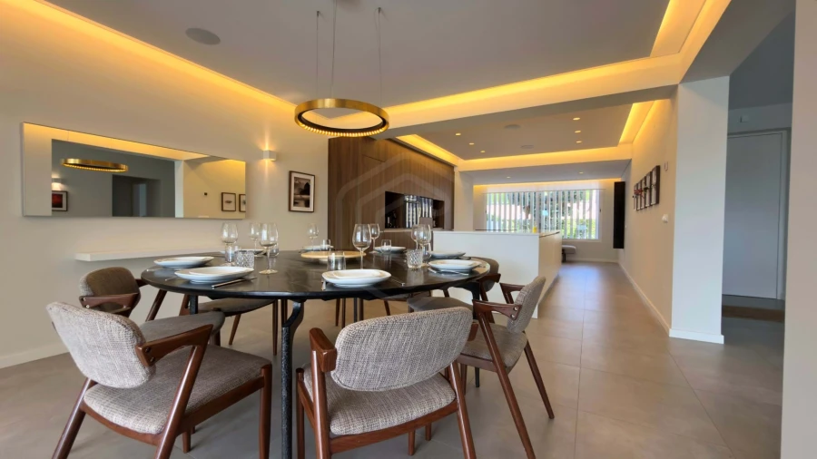 Moradia T4 para Venda em Quarteira Foto 8