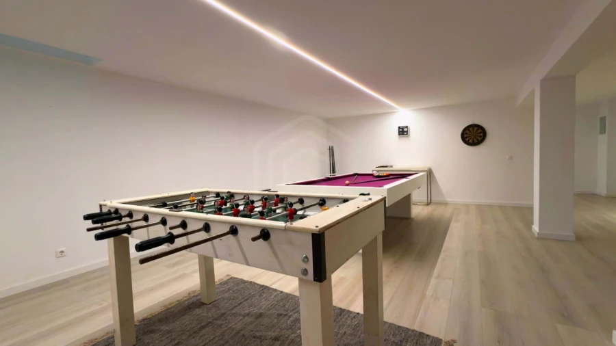 Moradia T4 para Venda em Quarteira Foto 24