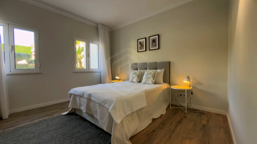 Moradia T4 para Venda em Quarteira Foto 16