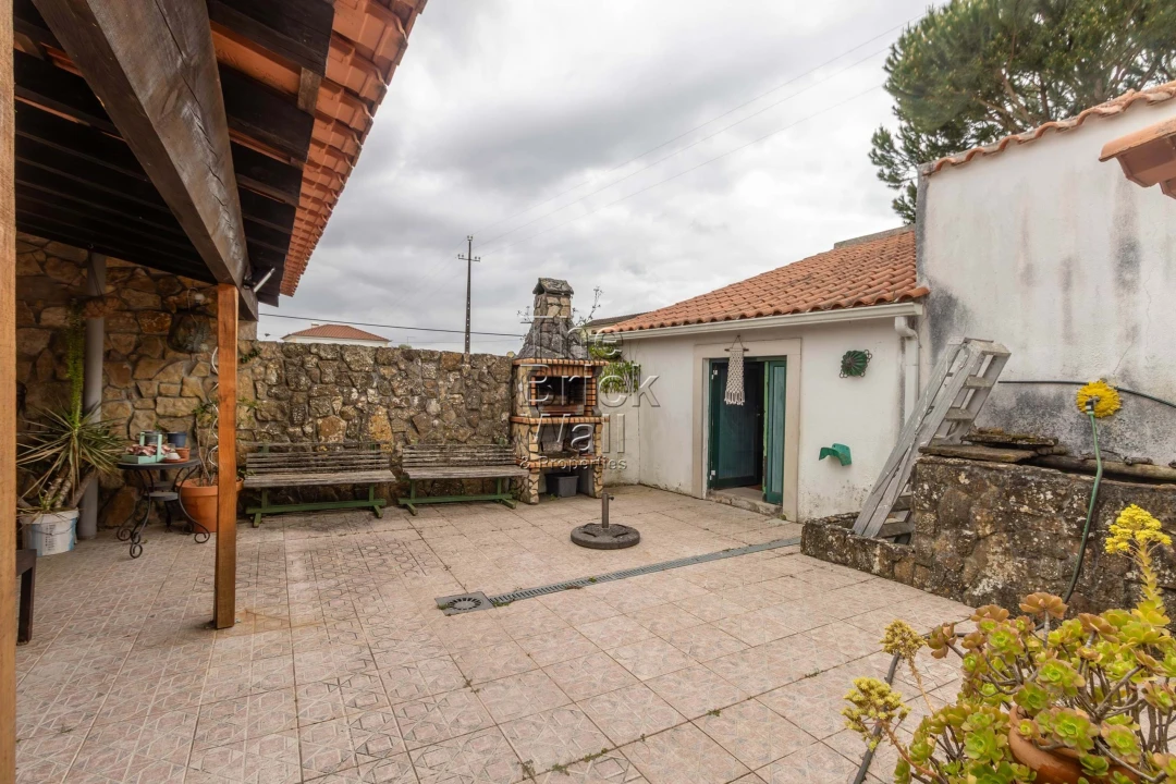 Moradia T2 para Venda em Almoster Foto 23