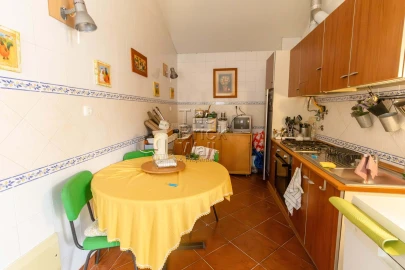 Moradia T2 para Venda em Almoster