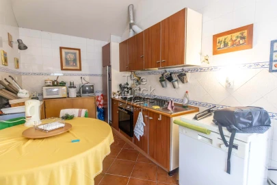 Moradia T2 para Venda em Almoster