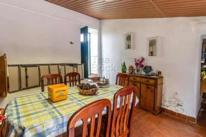 Moradia T2 para Venda em Almoster