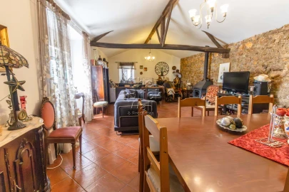 Moradia T2 para Venda em Almoster