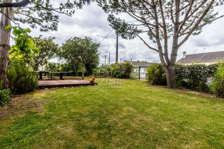 Moradia T2 para Venda em Almoster Foto 12