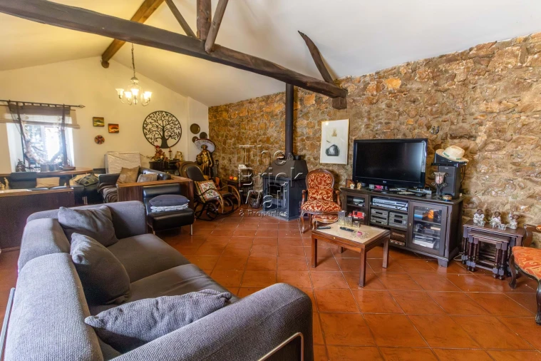 Moradia T2 para Venda em Almoster Foto 41