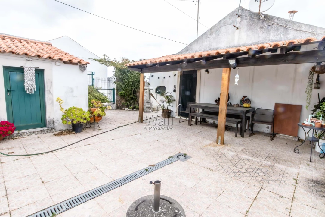 Moradia T2 para Venda em Almoster Foto 17