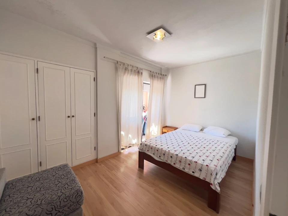 Apartamento T2 para Venda em Quarteira Foto 13