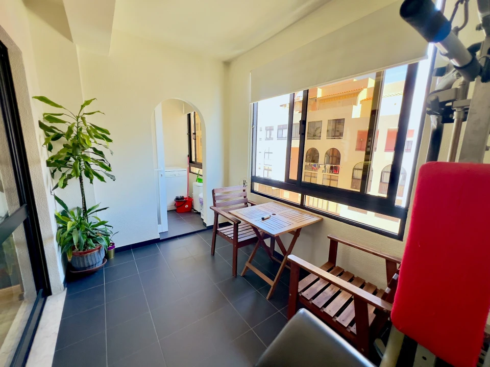 Apartamento T2 para Venda em Quarteira Foto 9