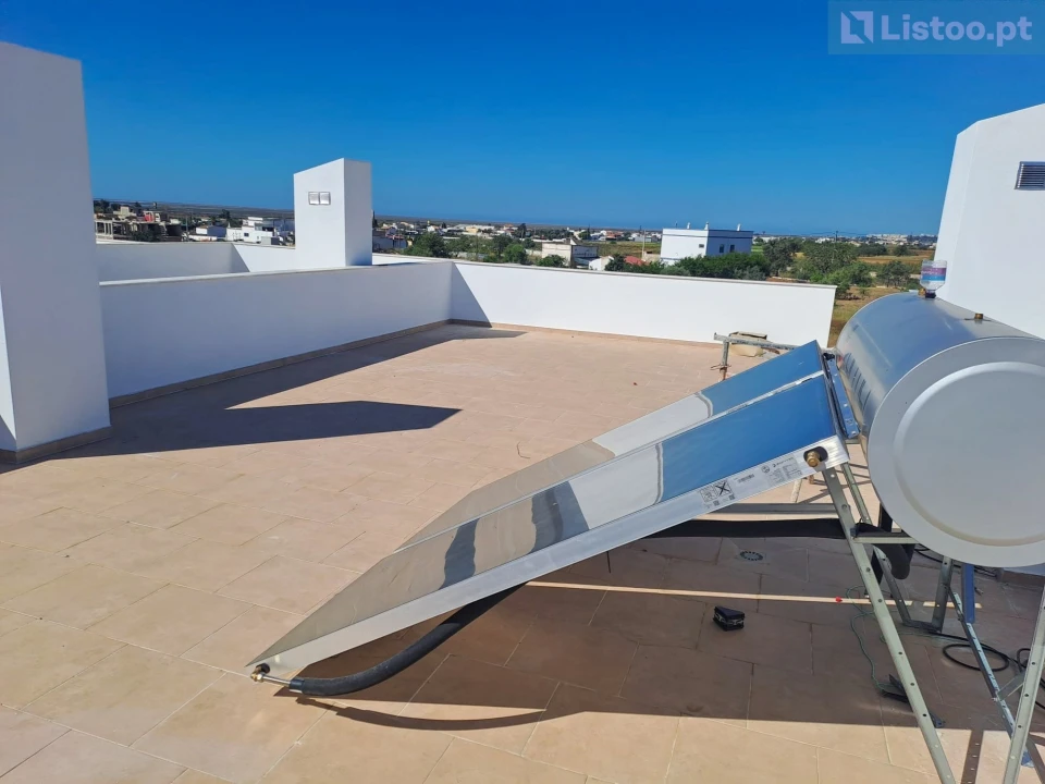 Moradia T3 para Venda em Quelfes Foto 21