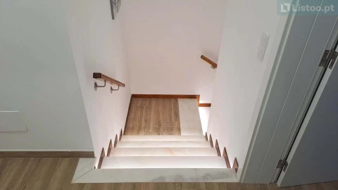 Moradia T3 para Venda em Quelfes