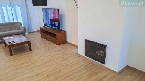 Moradia T3 para Venda em Quelfes