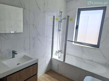 Moradia T3 para Venda em Quelfes