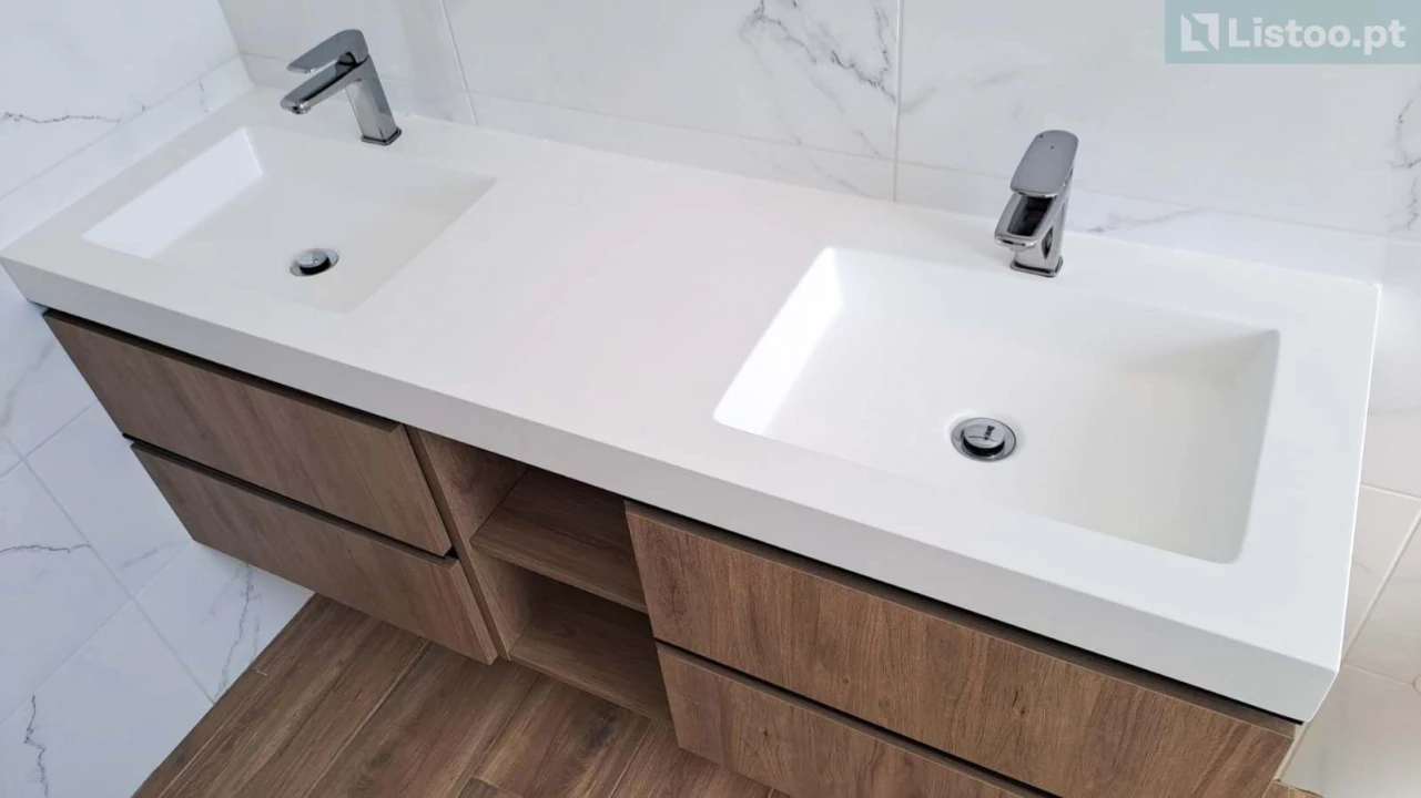 Moradia T3 para Venda em Quelfes Foto 52