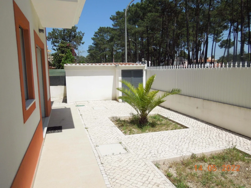 Moradia T11 para Venda em Seixal Foto 6