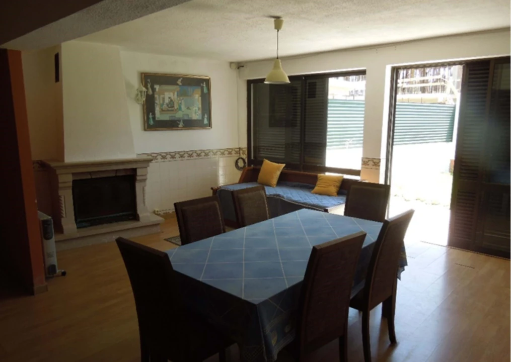 Moradia T11 para Venda em Seixal Foto 28