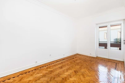 Apartamento T3 para Venda em Campo de Ourique