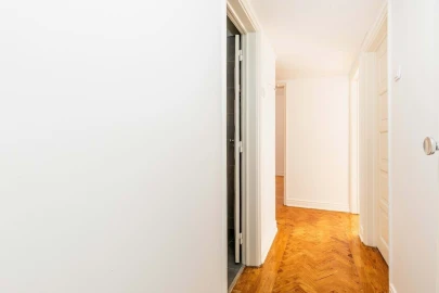 Apartamento T3 para Venda em Campo de Ourique