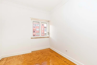 Apartamento T3 para Venda em Campo de Ourique