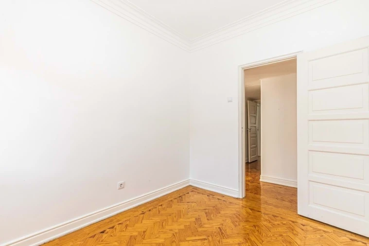 Apartamento T3 para Venda em Campo de Ourique Foto 12