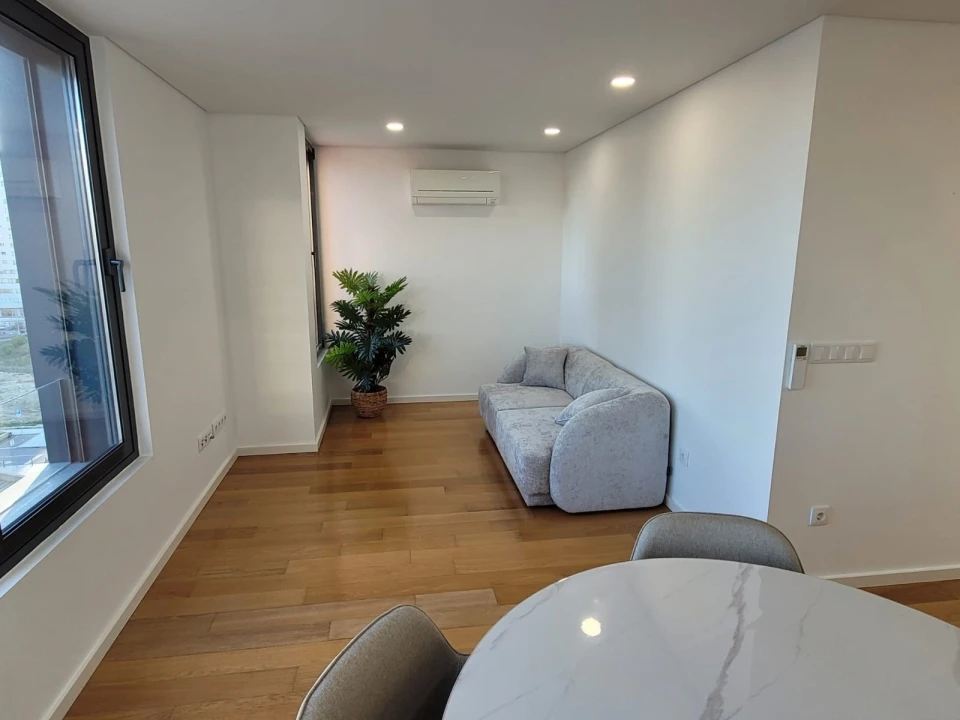Apartamento T2 para Venda em Ramalde Foto 8