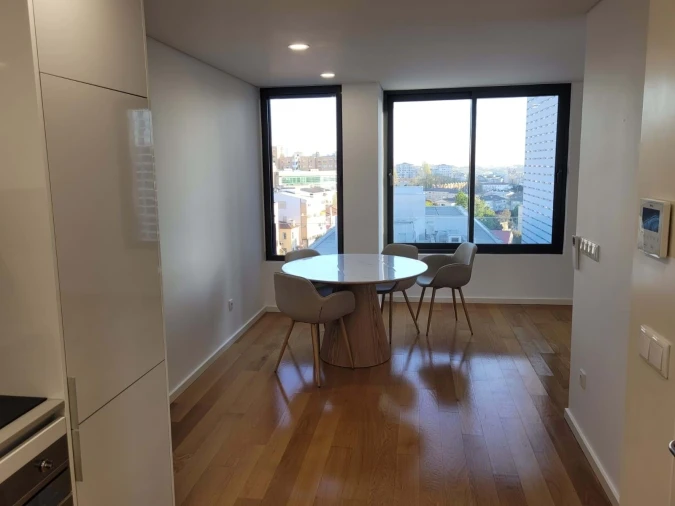 Apartamento T2 para Venda em Ramalde Foto 5