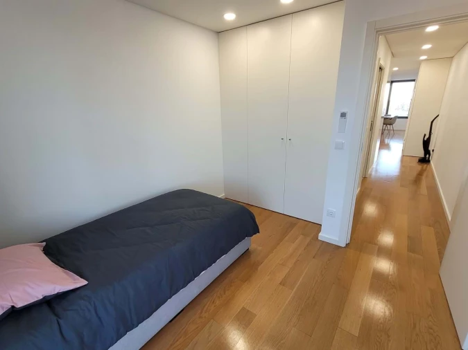 Apartamento T2 para Venda em Ramalde Foto 11