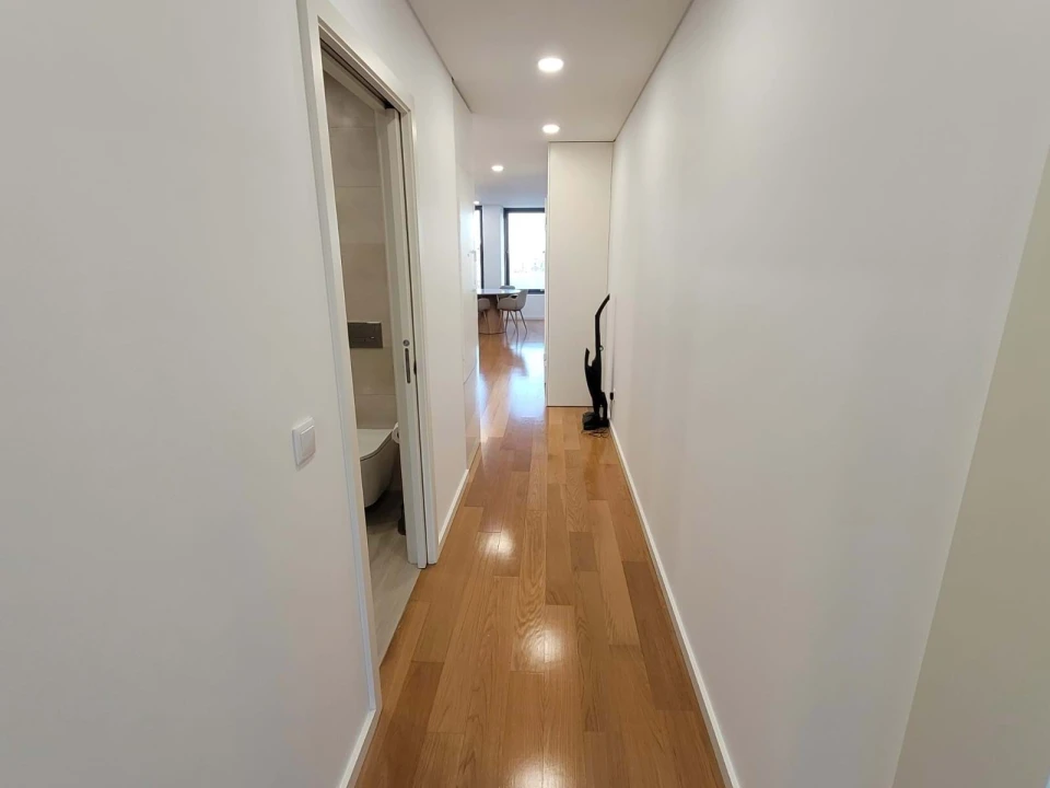 Apartamento T2 para Venda em Ramalde Foto 9