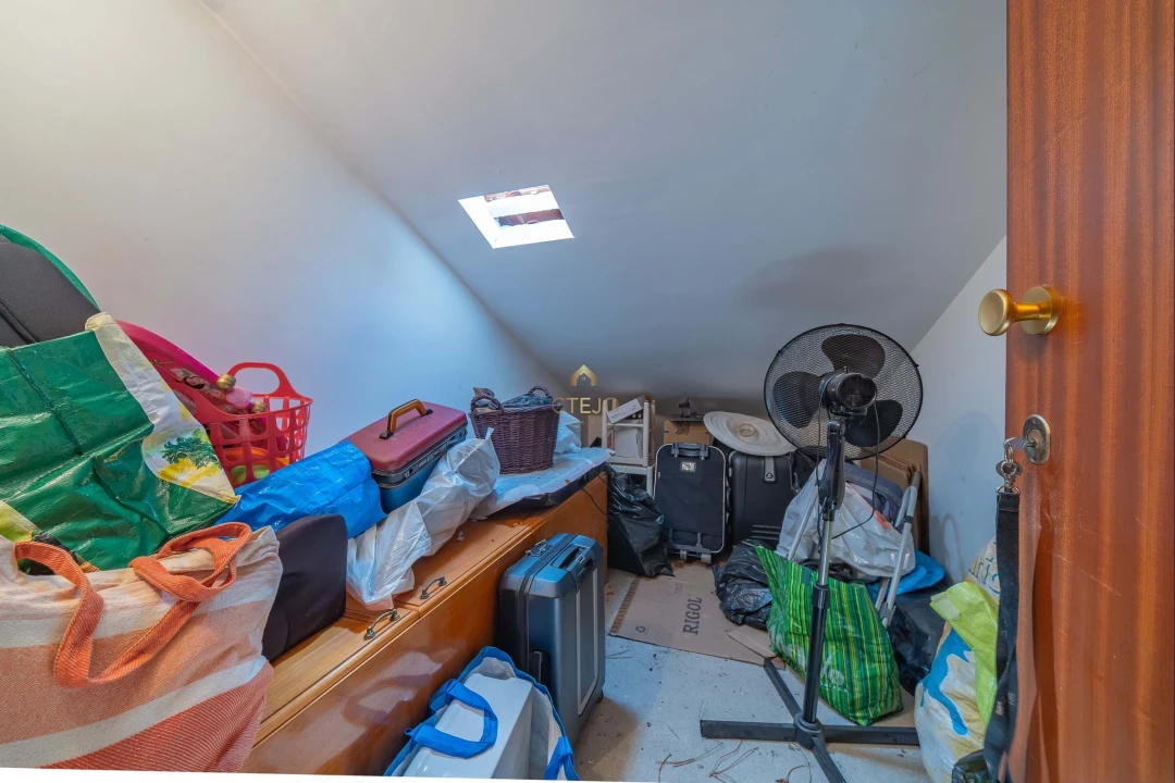 Apartamento T2 para Venda em Quinta do Conde Foto 18