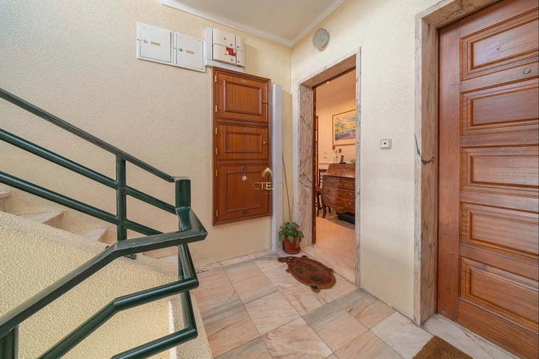 Apartamento T2 para Venda em Quinta do Conde Foto 17