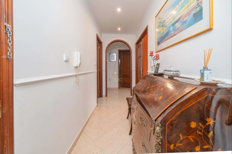 Apartamento T2 para Venda em Quinta do Conde Foto 16