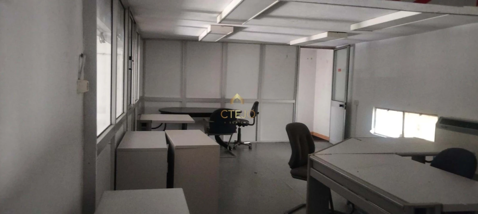 Negócio para Trespasse em Santa Iria de Azoia, São João da Talha e Bobadela Foto 14